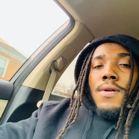 Meet your Posher, Davonte - Picture 1 of 1